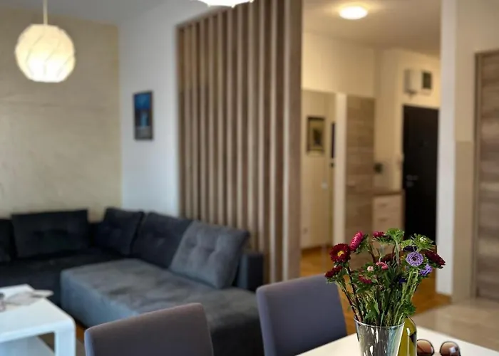 Garden Area Lux Apartment Belgrade