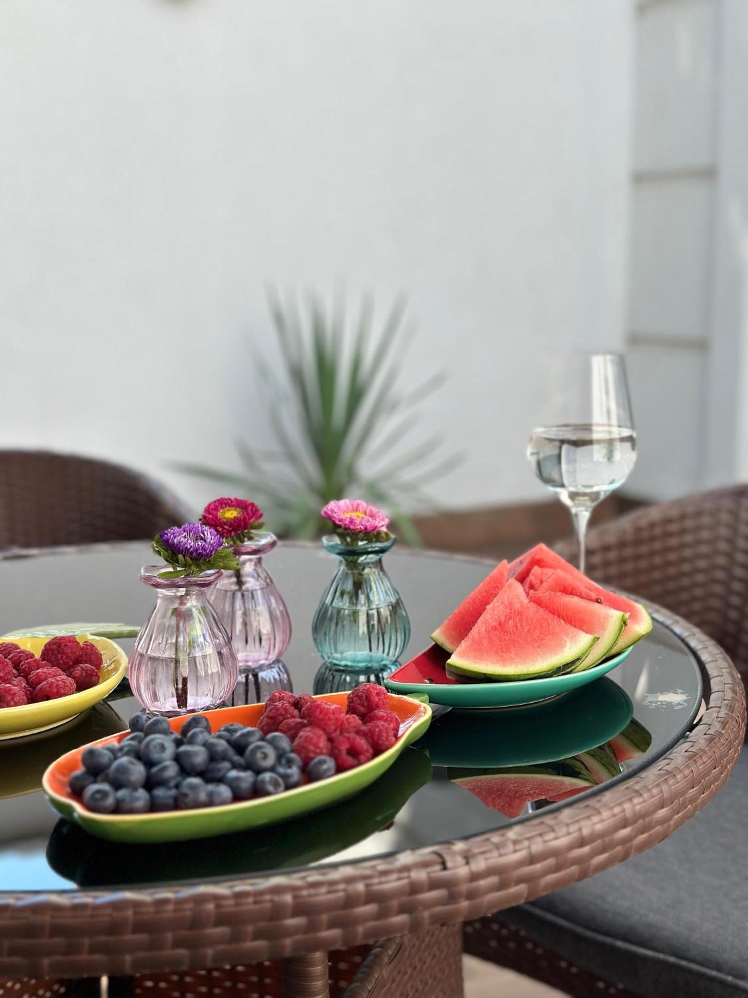 Garden Area Lux